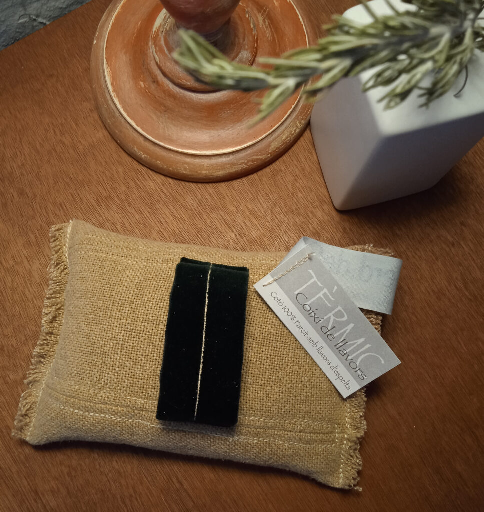 COIXÍ TÈRMIC, Arpillera de Lli, Petit 1 COIXÍ TÈRMIC, Arpillera de Lli, Petit