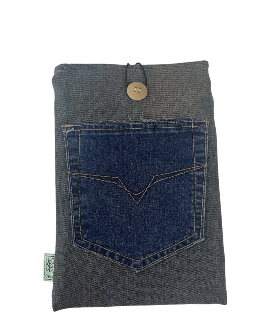 Funda tablet de tela reutilitzada texana de 2 colors -UPCYCLED CARTAES- 1 Funda tablet de tela reutilitzada texana de 2 colors -UPCYCLED CARTAES-