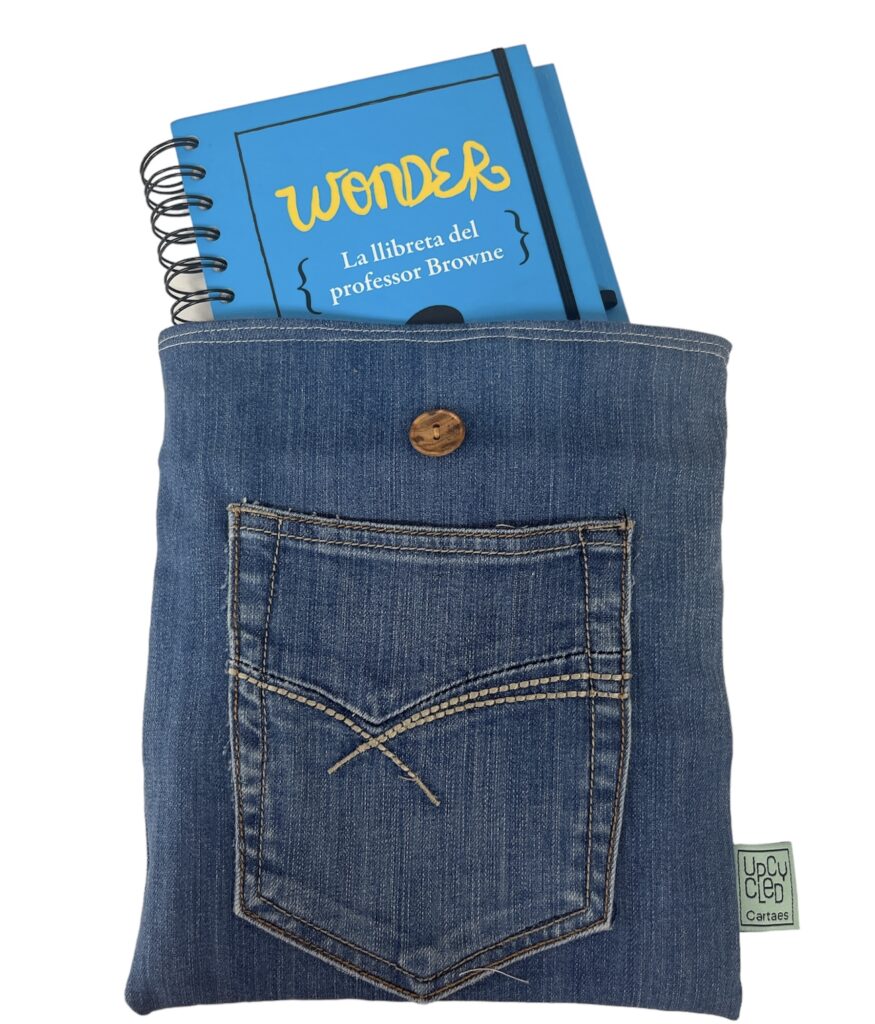 Funda tablet de tela reutilitzada texana -UPCYCLED CARTAES- 1 Funda tablet de tela reutilitzada texana -UPCYCLED CARTAES-