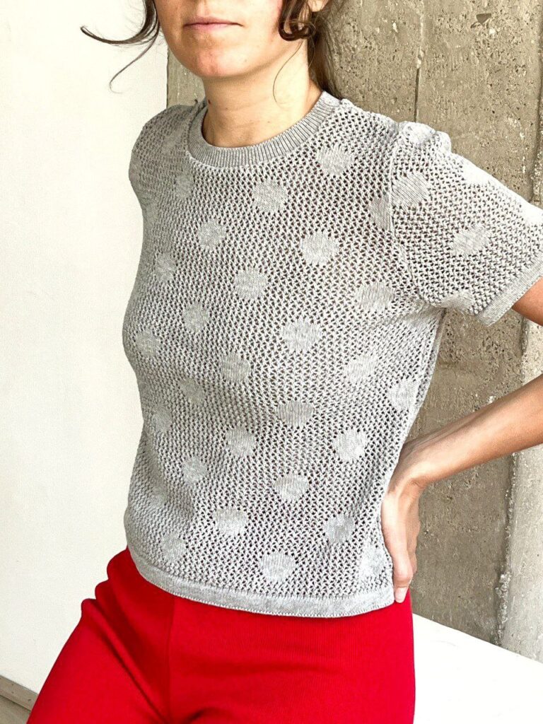 Samarreta de topos color gris 1 Samarreta de topos color gris