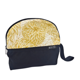 Neceser Grande Kiku Aka Negro Creadoness Moda Sostenible Handmade Espana Hecho a mano Accesorios Sostenibles de Diseno Barcelona ESS