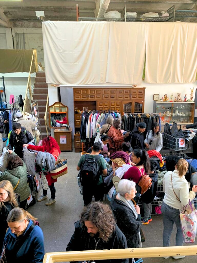 Botigues Roba Amiga Girona 4 Botigues Roba Amiga Girona - Imatge 4