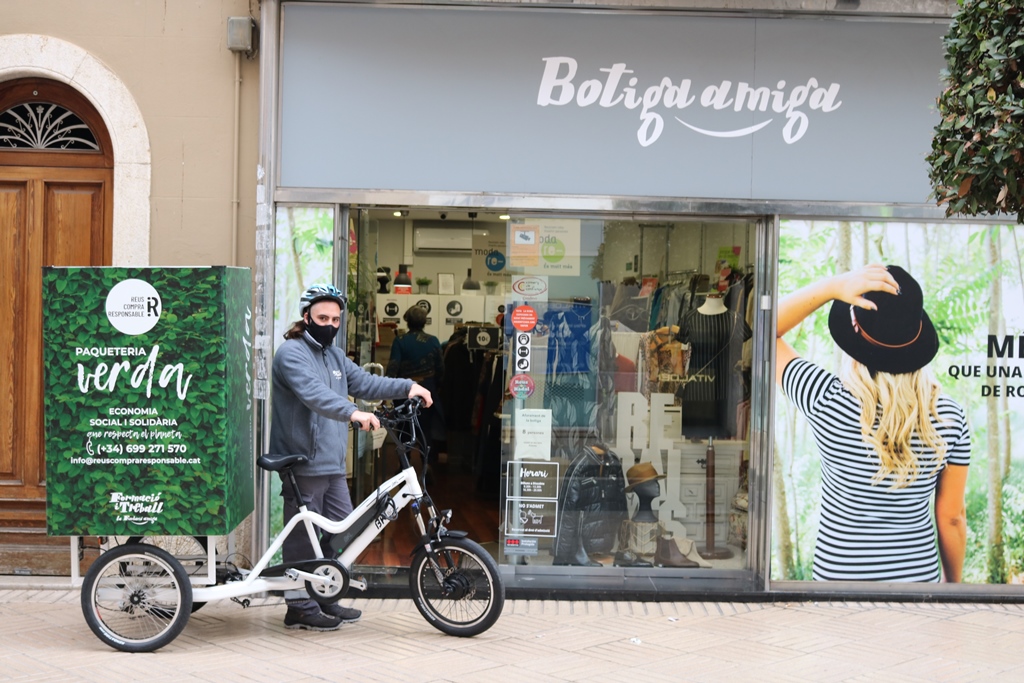 Paqueteria verda 2 Paqueteria verda - Imatge 2